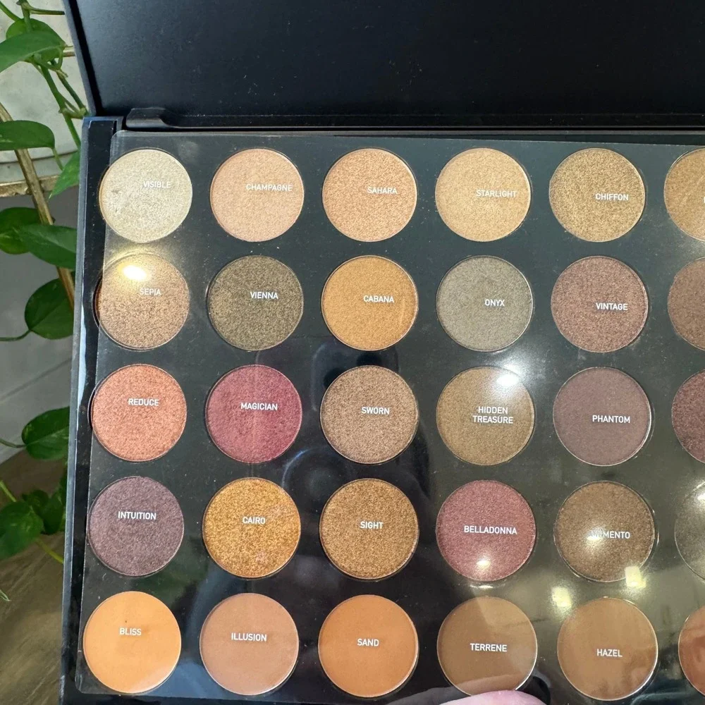 Morphe 35F Fall Into Frost Artistry Eyeshadow Palette 35 Shades Shimmer Matte